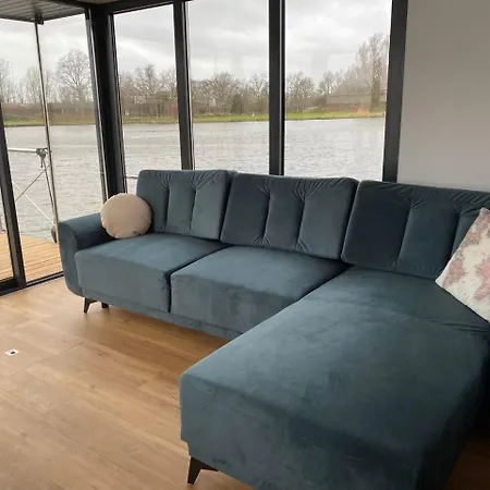 Houseboat Met Dakterras | 4 Personen * Uitgeest