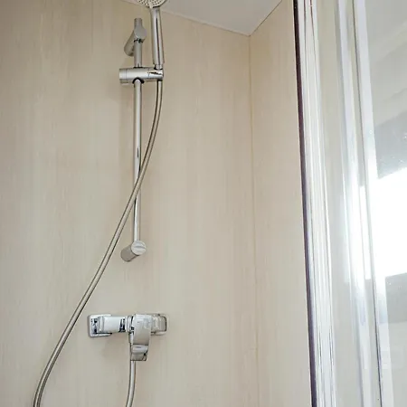 Houseboat Uitgeest Met Dakterras | 4 Personen Prázdninový dům Uitgeest