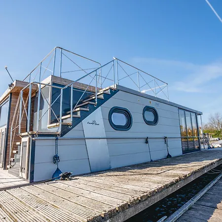 Houseboat Met Dakterras | 4 Personen * Uitgeest