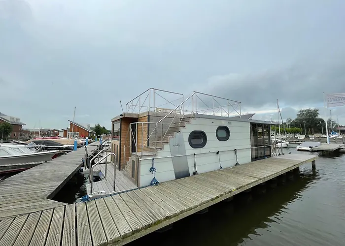 Houseboat Campi * Uitgeest