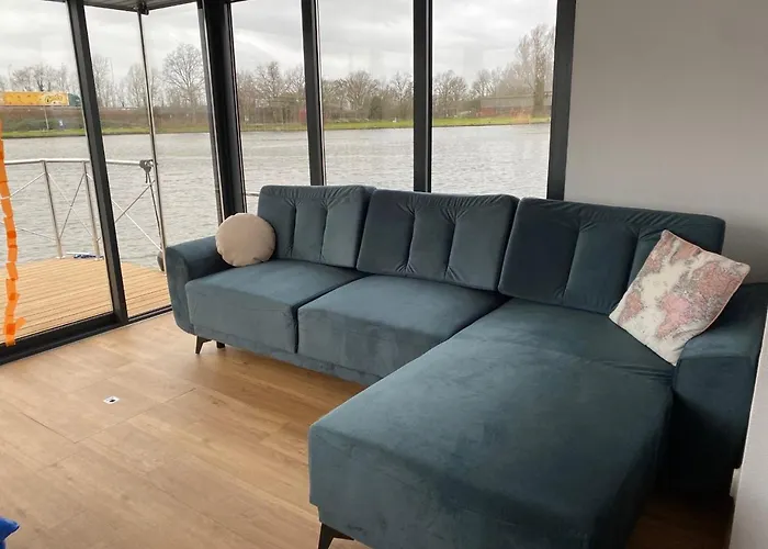 Houseboat Campi * Uitgeest