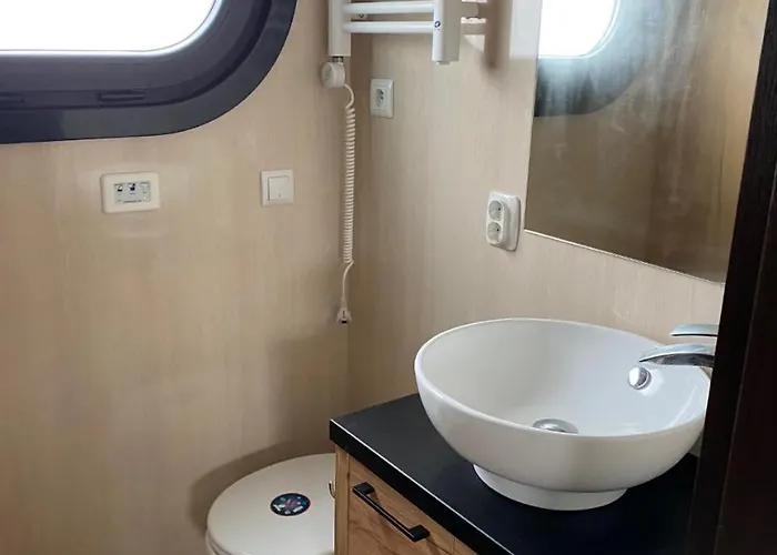 Houseboat Campi * Uitgeest