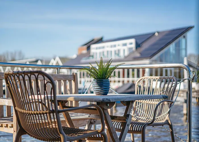 Houseboat Campi * Uitgeest